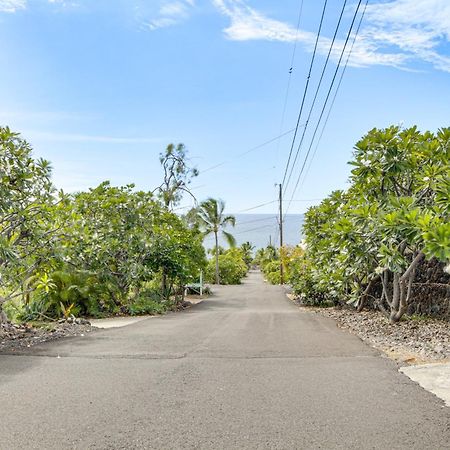Ocean-View Bungalow Walk To Pebbles Beach! Hookena Exterior foto